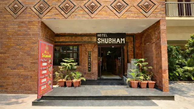 Hotel Shubham — entrance on Bisra Road, Rourkela